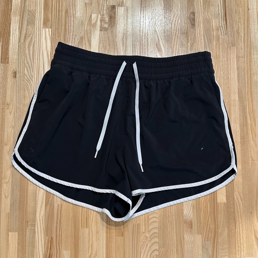 Athleta Weekender High Rise 3” Stripe Run Short